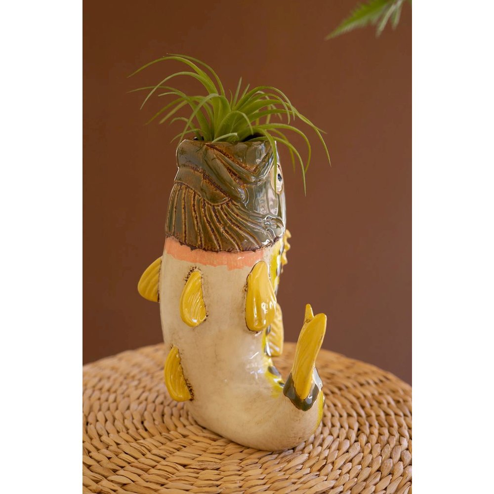 Tabletop Largemouth Bass Vase. Picture 3