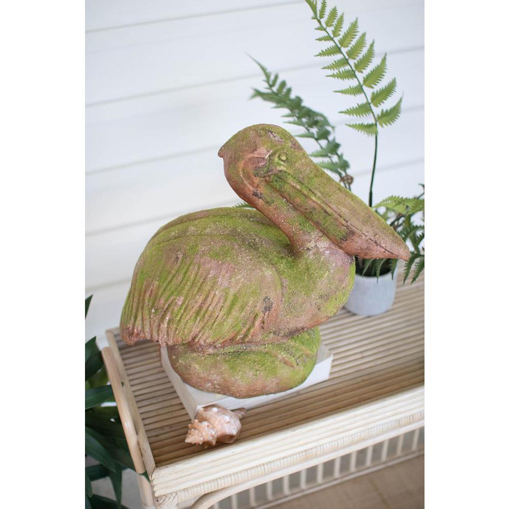 Faux Concrete Pelican. Picture 3