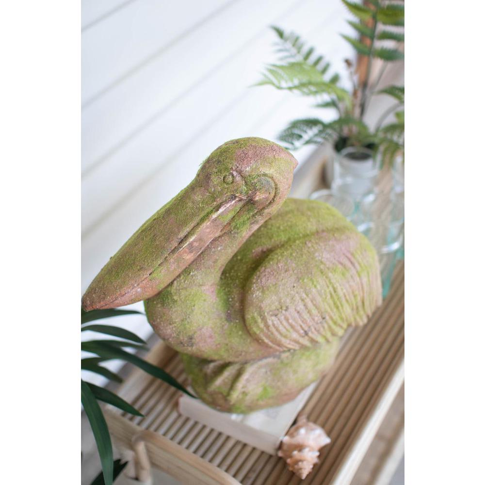 Faux Concrete Pelican. Picture 4