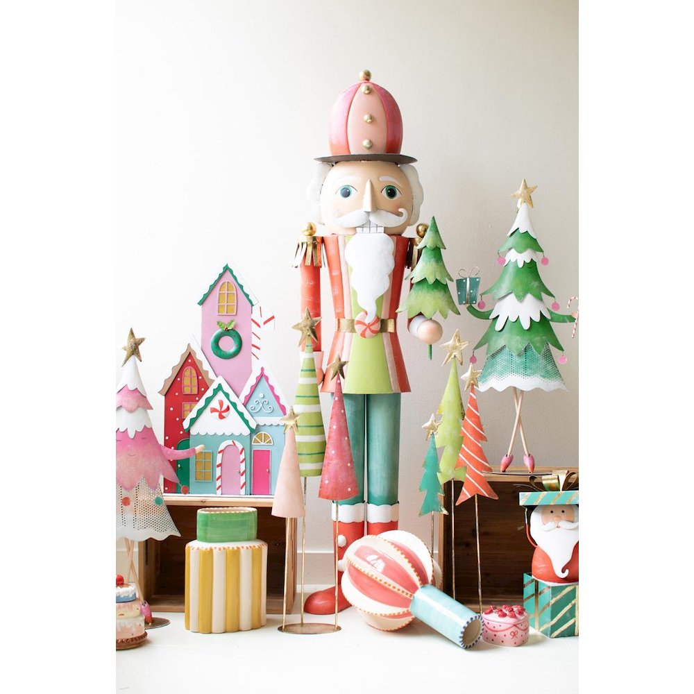 Set Of Two Life Size Painted Metal Nutcrackers. Picture 5