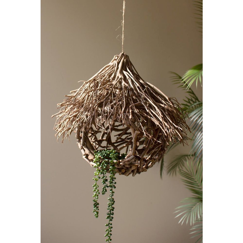 Round Tea Twig Bird House With Roof. Picture 1