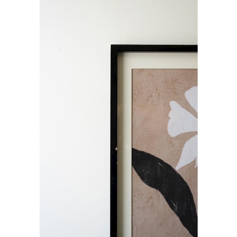 Set Of Two Framed Flower Prints Under Glass. Picture 2