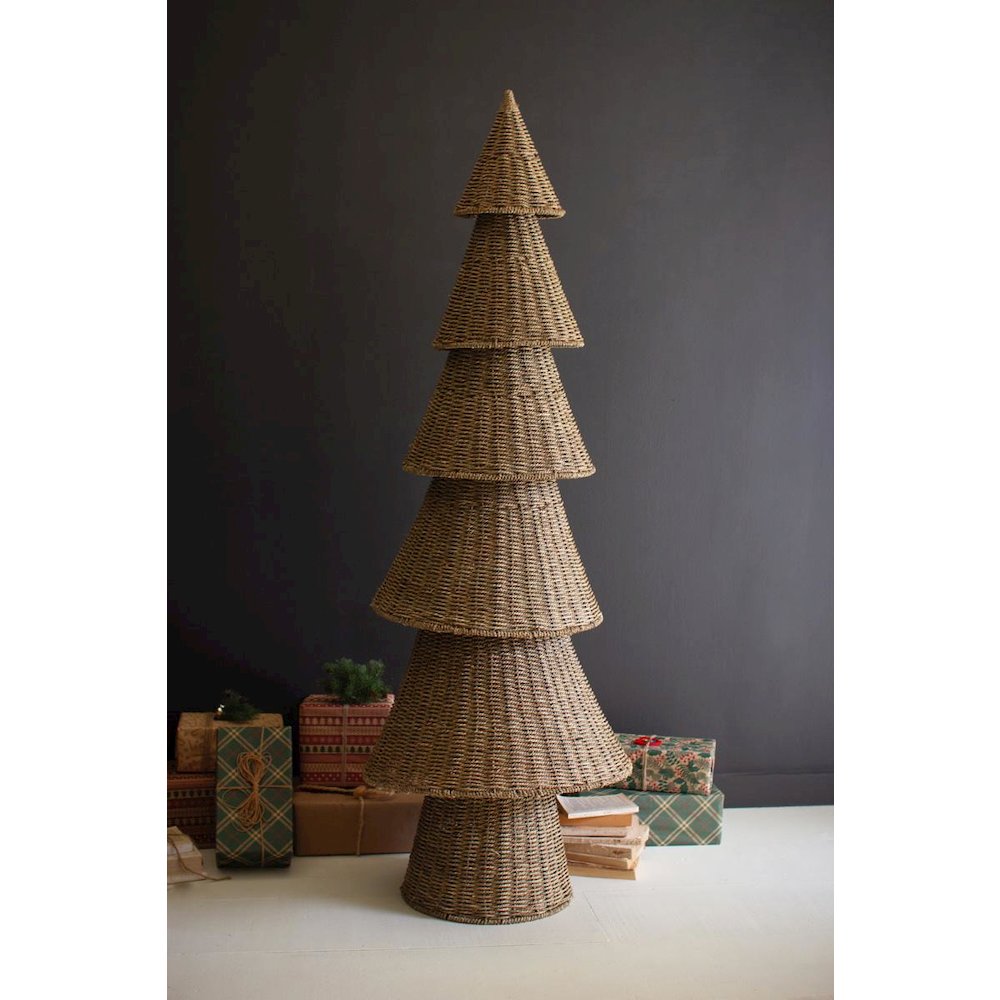 Woven Vine Christmas Tree. Picture 2