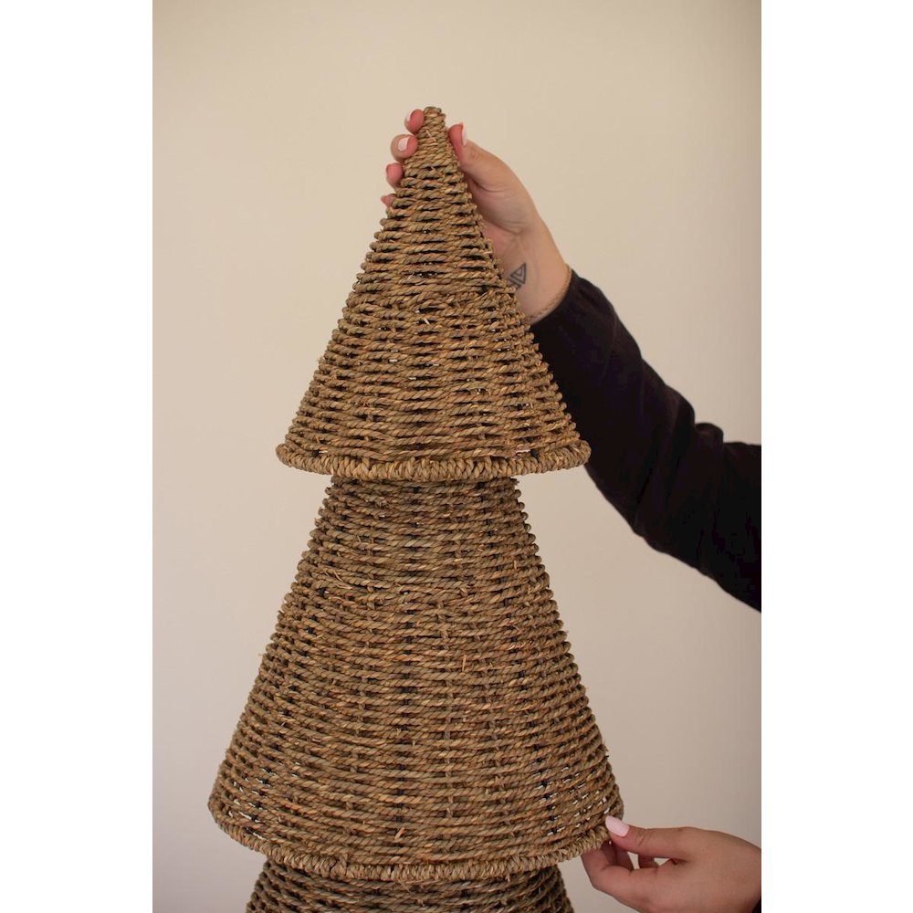 Woven Vine Christmas Tree. Picture 4