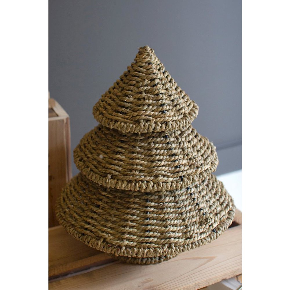 Set Of Two Small Woven Vine Christmas Trees. Picture 2