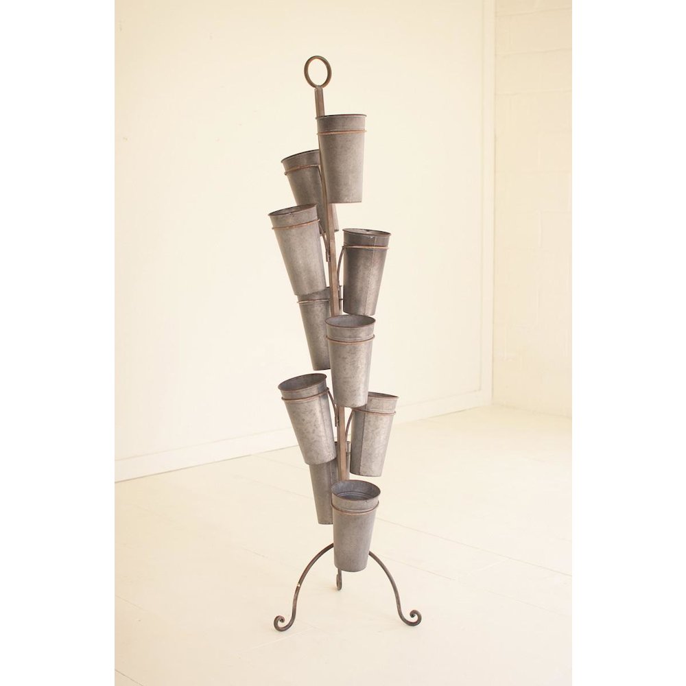 Metal French Pot Flower Tower. Picture 1