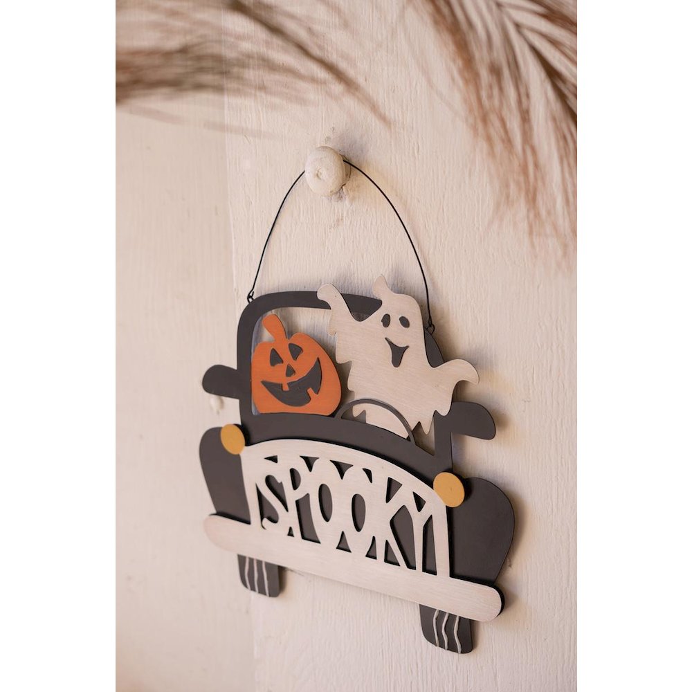 Halloween "Spooky" Door Sign. Picture 2