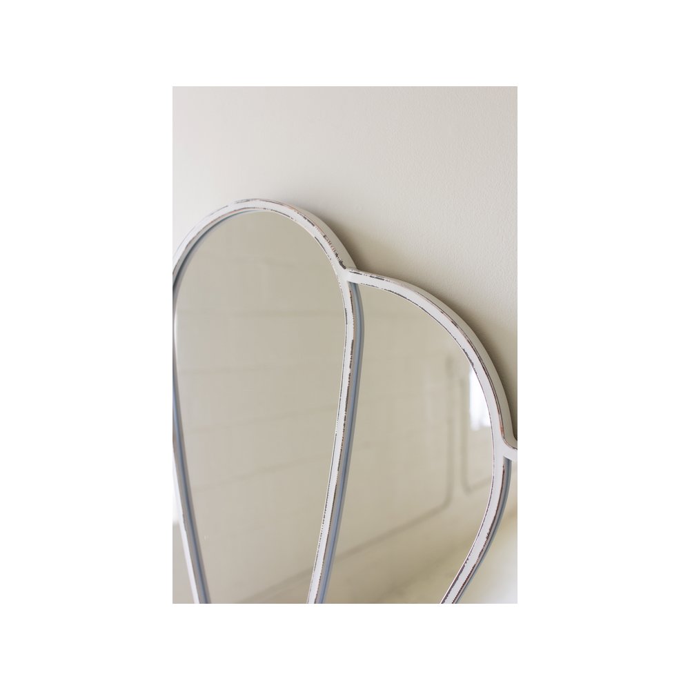 Metal Framed Seashell Mirror. Picture 3
