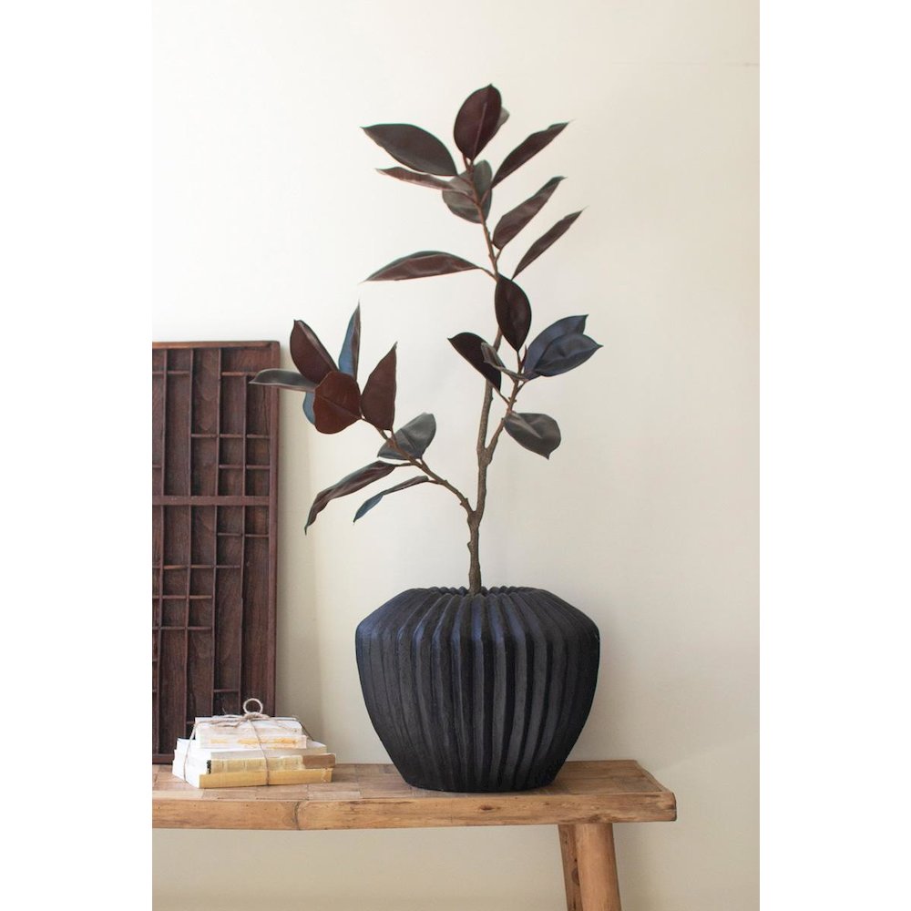 Short Stone Composite Urn - Black. Picture 1