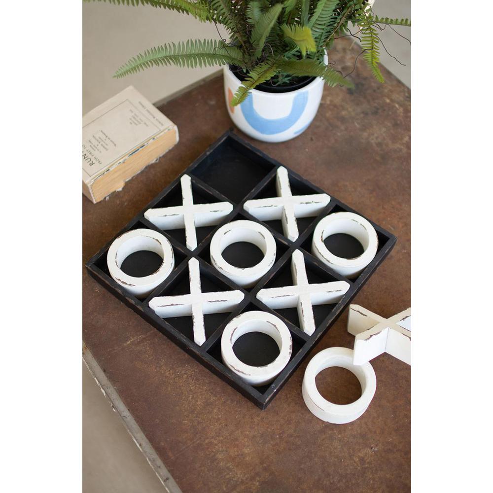 Wooden Tic-Tac-Toe Game. Picture 2
