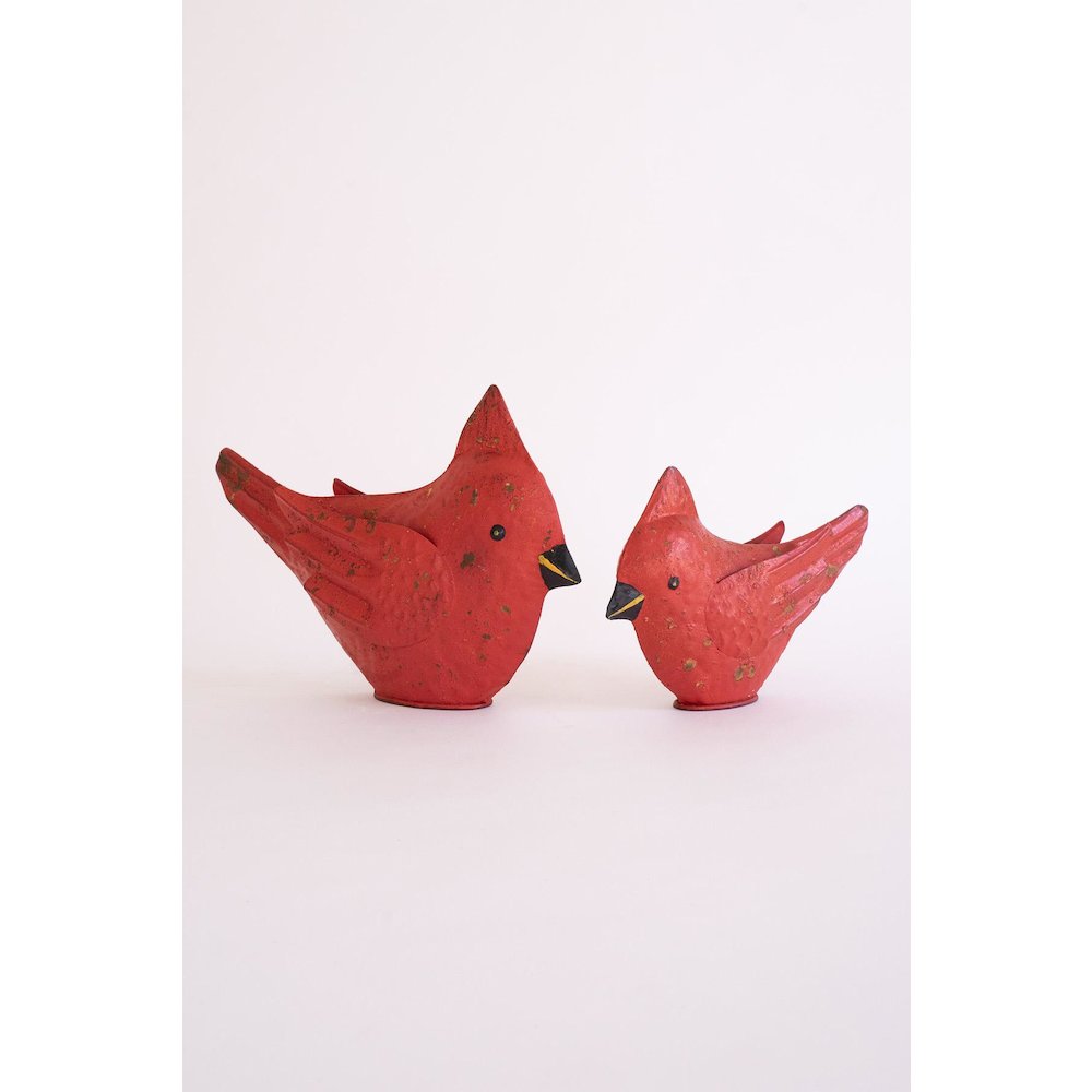 Set Of Two Painted Metal Christmas Cardinals. Picture 5