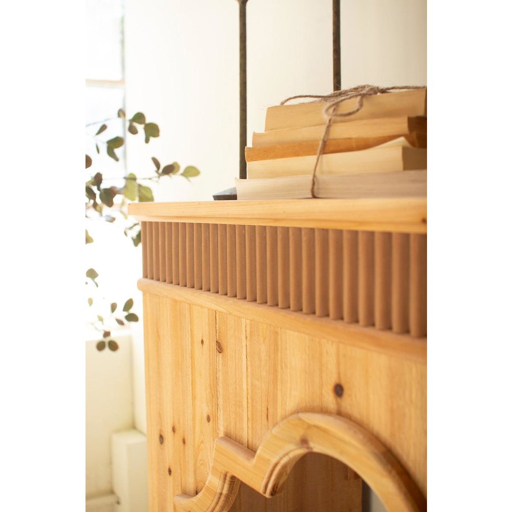 Natural Fir Wood Mantle. Picture 2