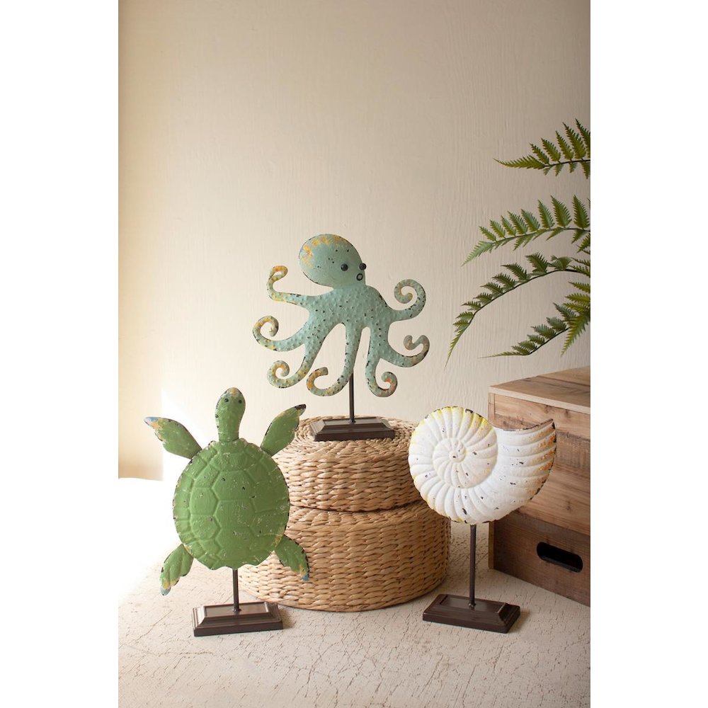 Set Of Three Painted Coastal Decor. Picture 1