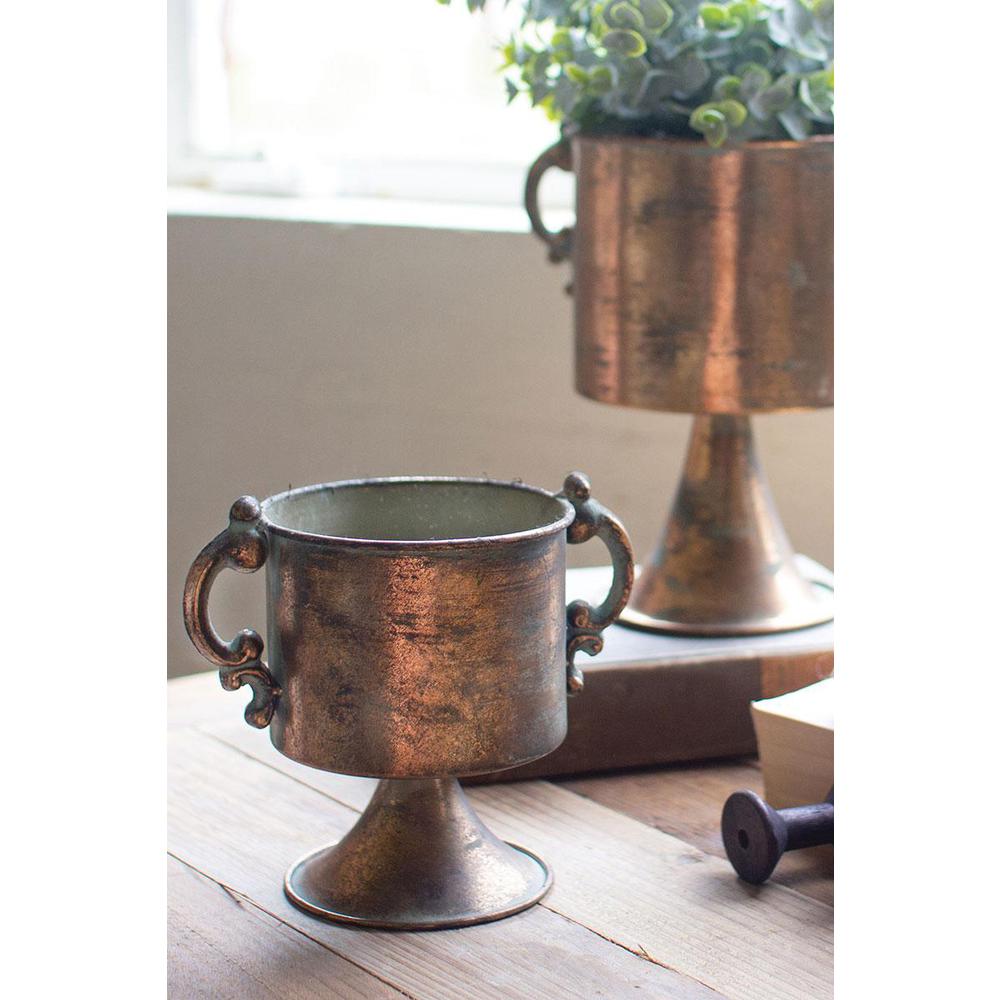 Set Of Two Antique Copper Finish Planters With Handles. Picture 3