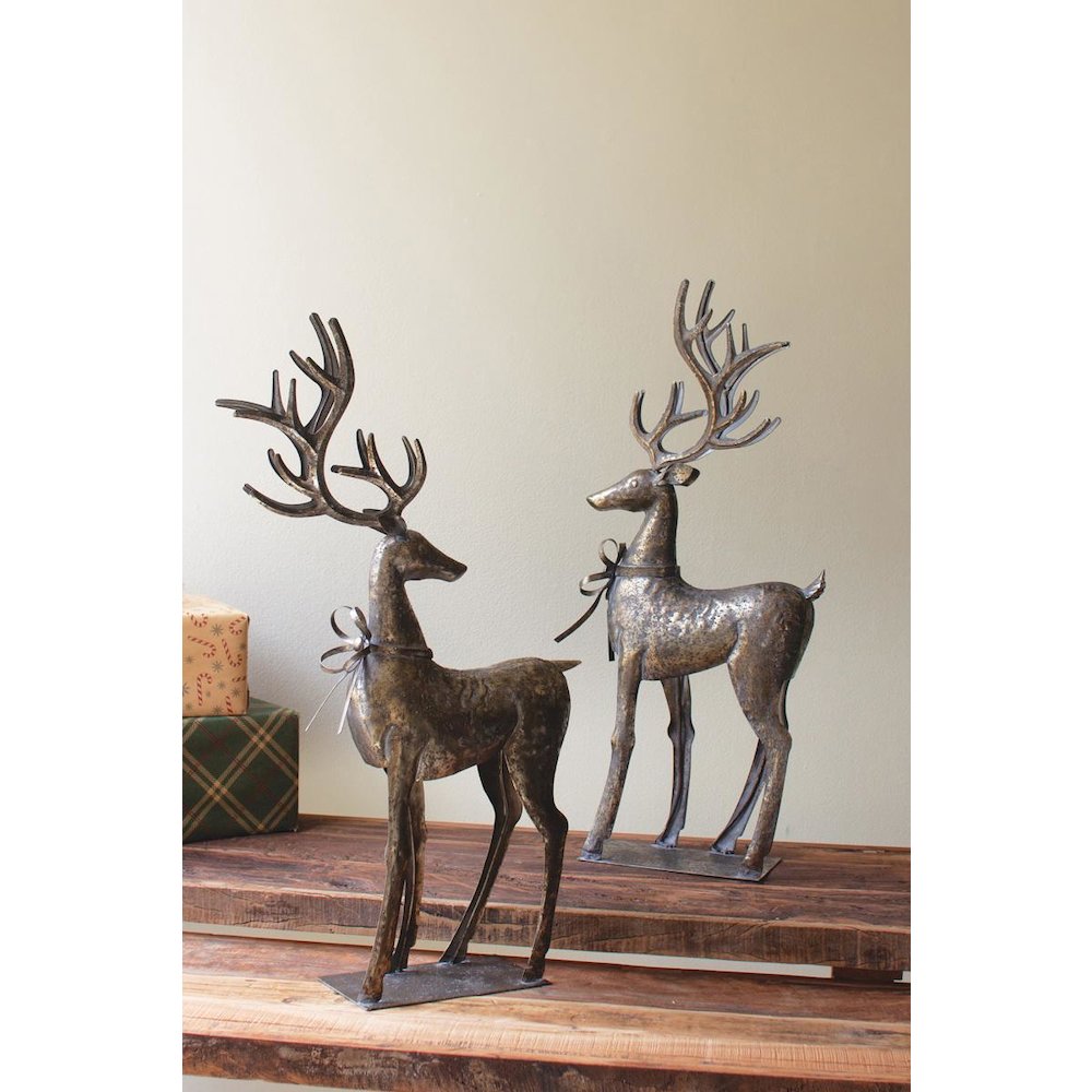 Set Of Two Rustic Metal Reindeer. Picture 1