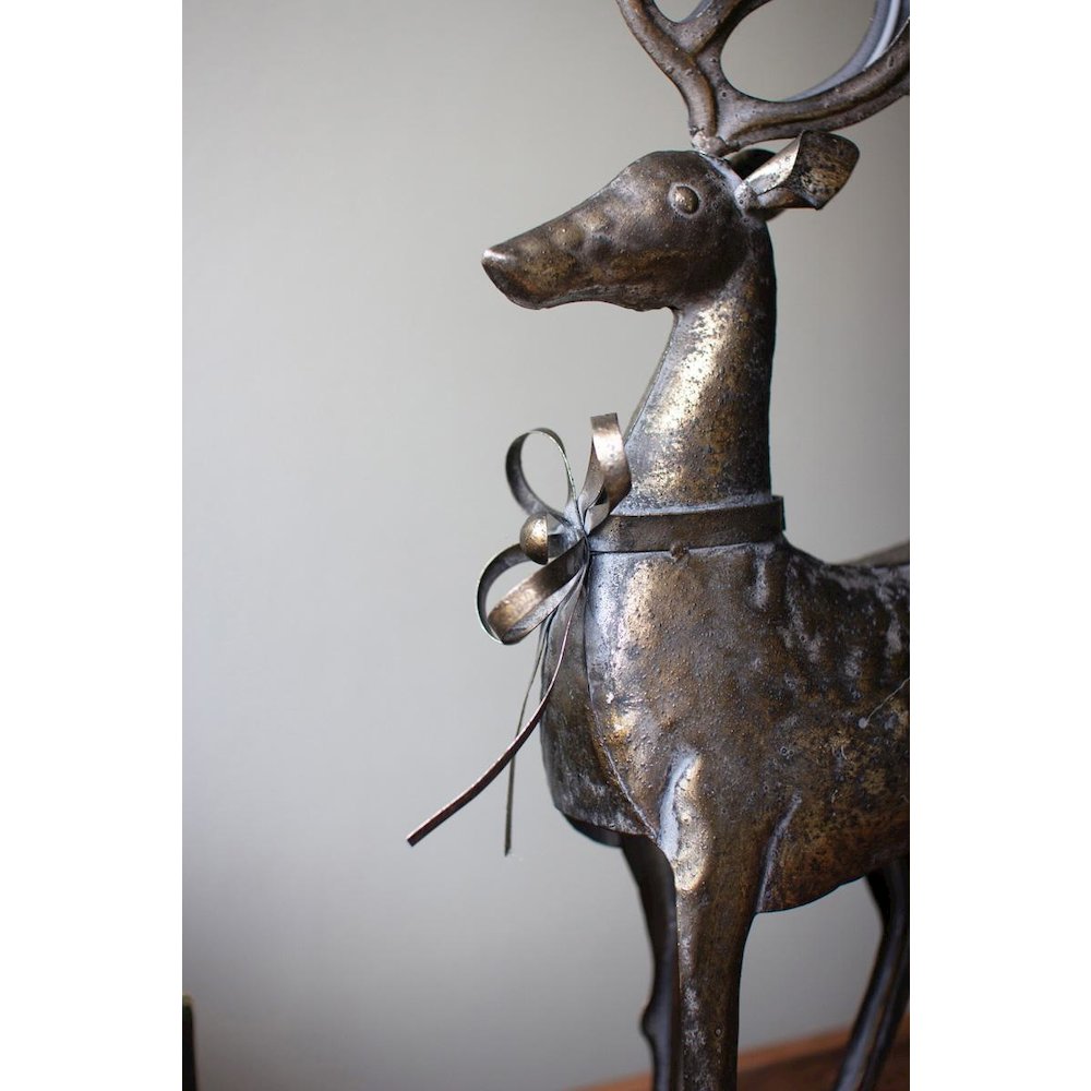 Set Of Two Rustic Metal Reindeer. Picture 2