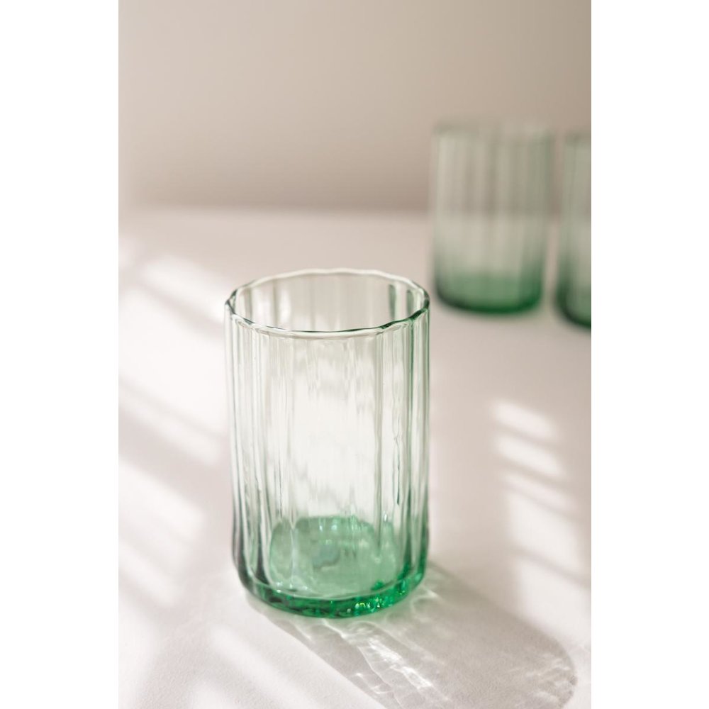 Recycled Water Glass - Clear. Picture 1