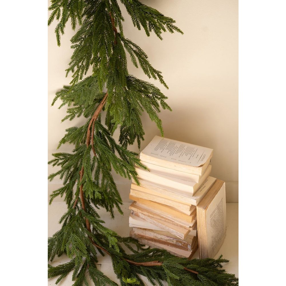 Faux Fir Garland. Picture 3