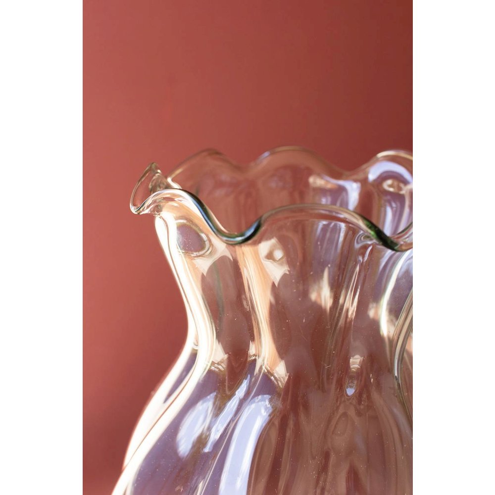 Glass Melon Vase With Ruffled Edge. Picture 2