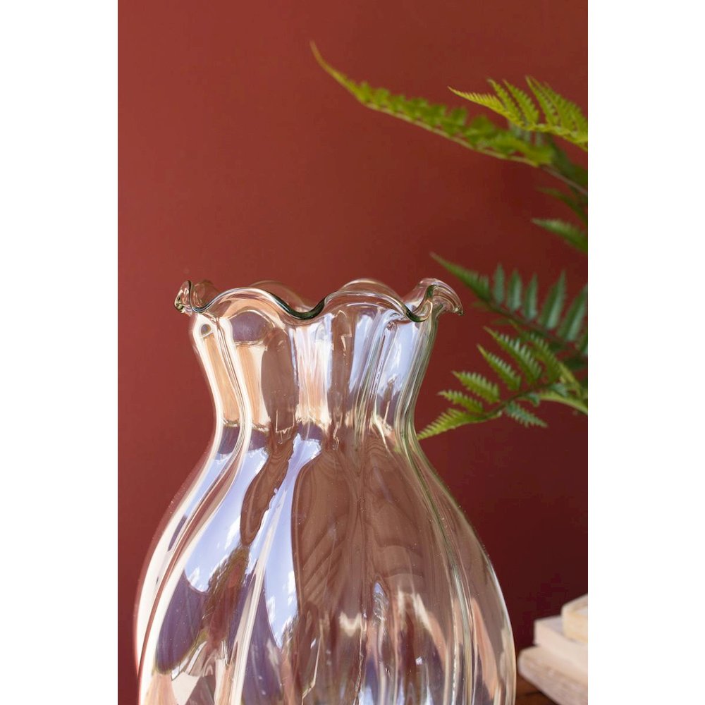 Glass Melon Vase With Ruffled Edge. Picture 3