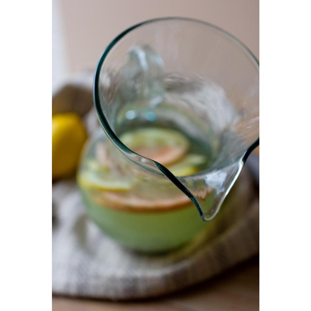Small Glass Tilted Pitcher. Picture 7