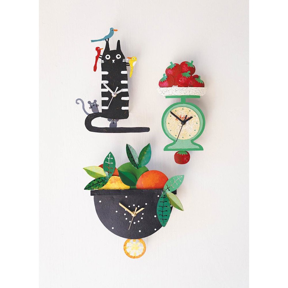 Hand Painted Wall Clock - Tomatoes on a Scale. Picture 4