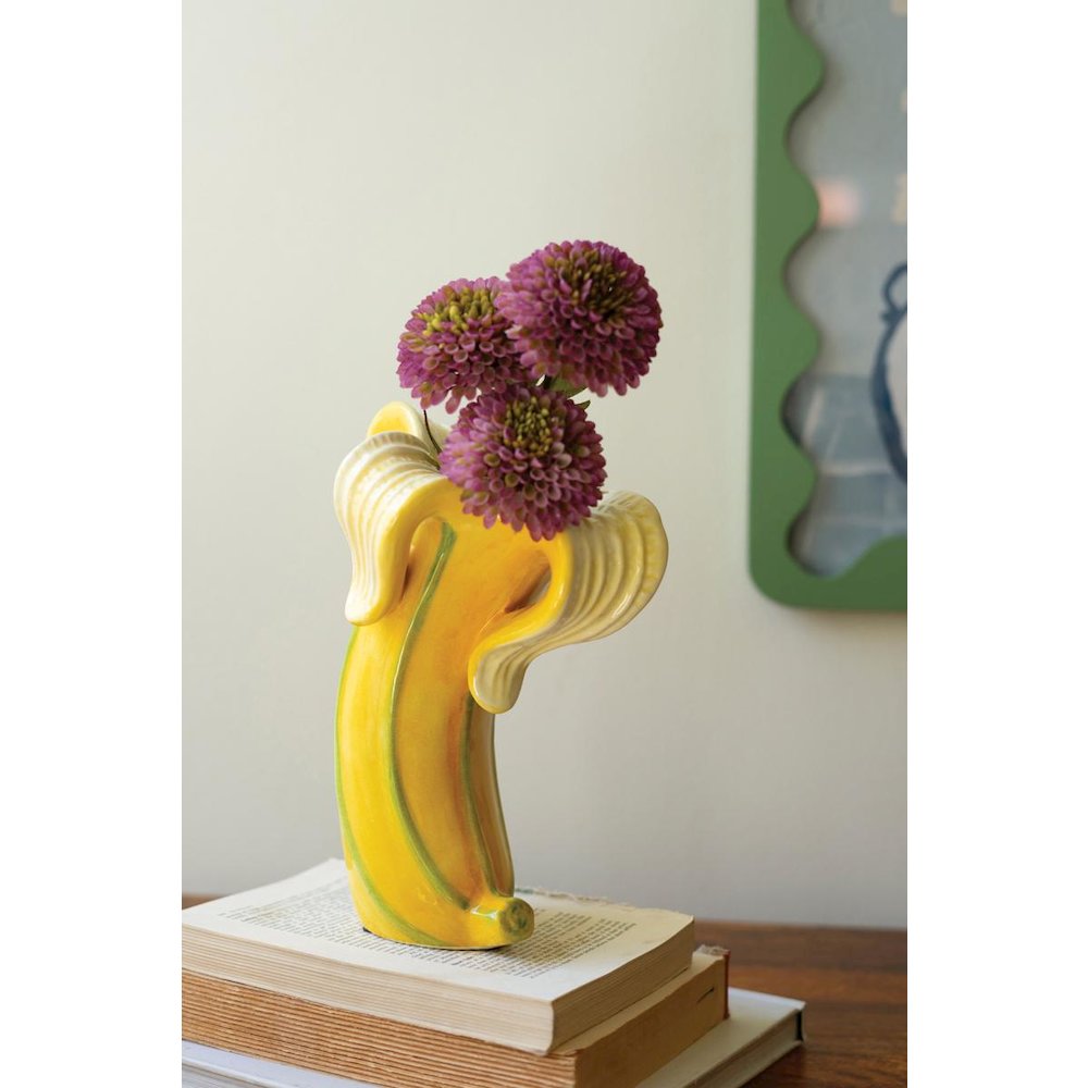 Ceramic Banana Vase. Picture 2