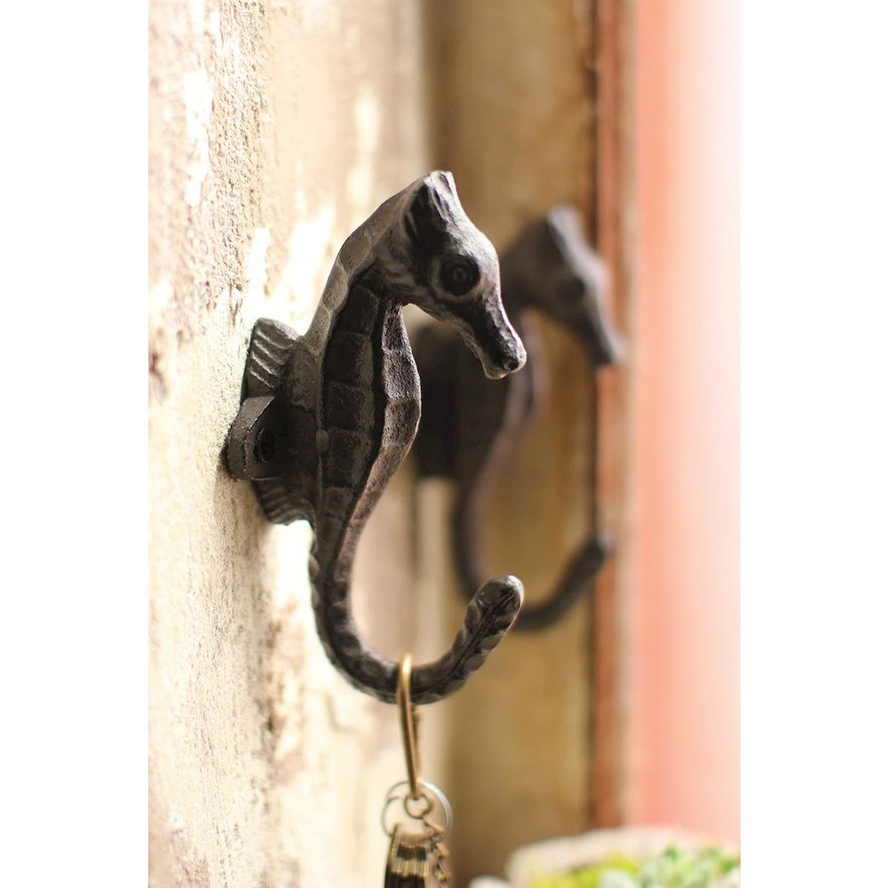 Cast Iron Sea Horse Hook. Picture 1