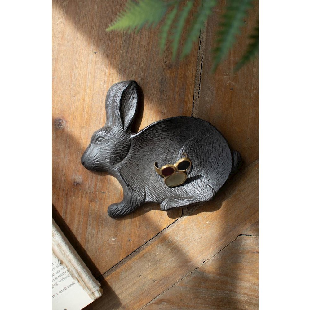 Cast Iron Easter Rabbit Trinket Tray. Picture 2