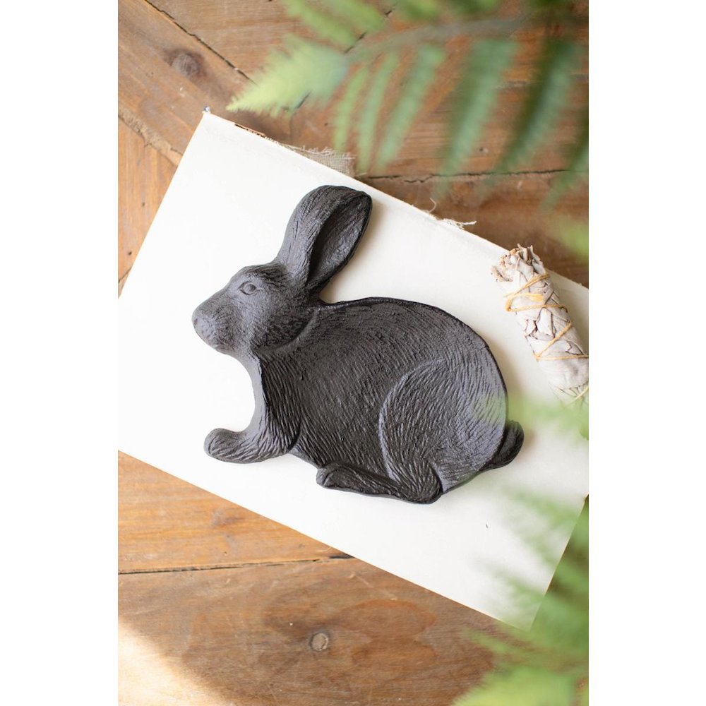 Cast Iron Easter Rabbit Trinket Tray. Picture 3