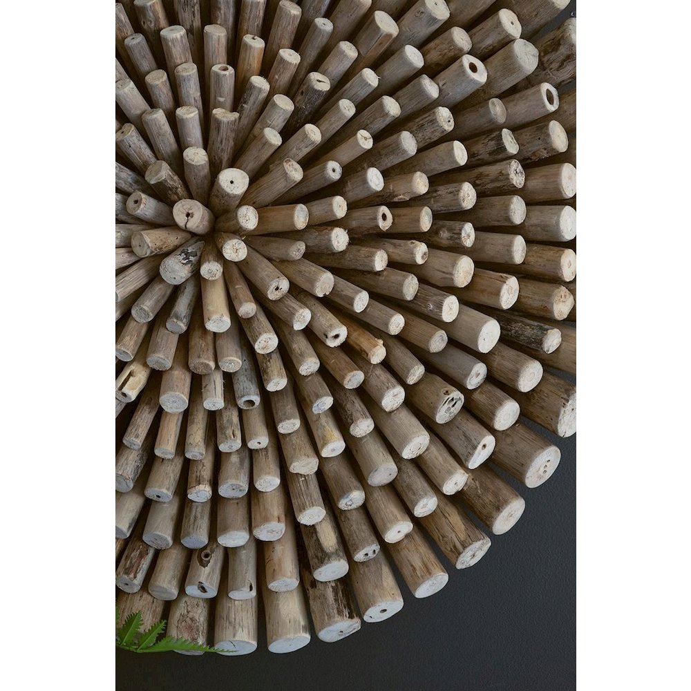 Round Driftwood Wall Art. Picture 2