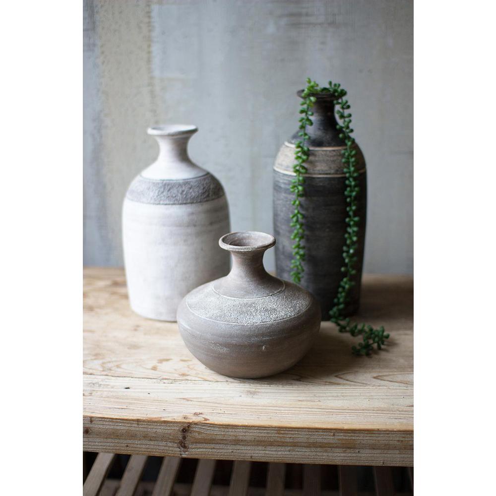 Set Of Three Black Grey And White Clay Vessels. Picture 2