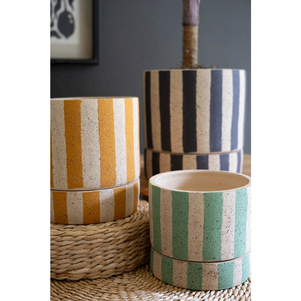 Set Of Three Clay Planters With Striped Details + Trays -One Each Size. Picture 2
