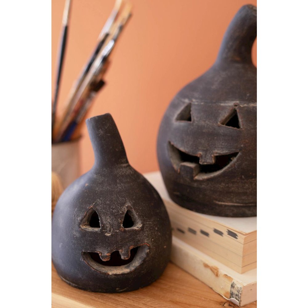 Set Of Two Small Clay Jack-O-Lanterns - Black. Picture 2
