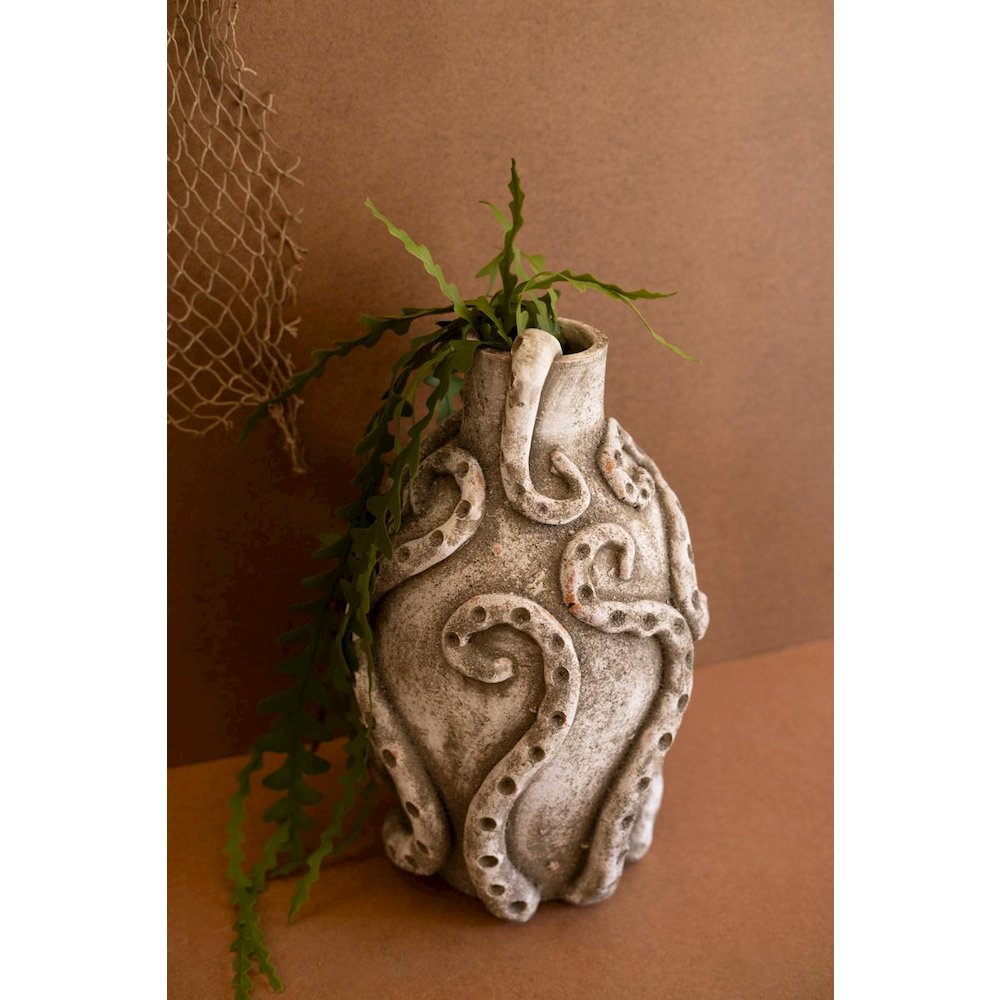 Painted Clay Octopus Vase. Picture 3