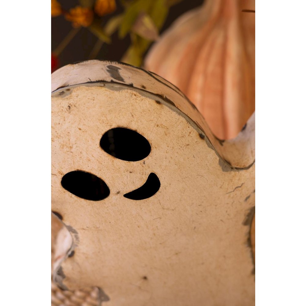 Set Of Two Recycled Iron Halloween Ghosts. Picture 5
