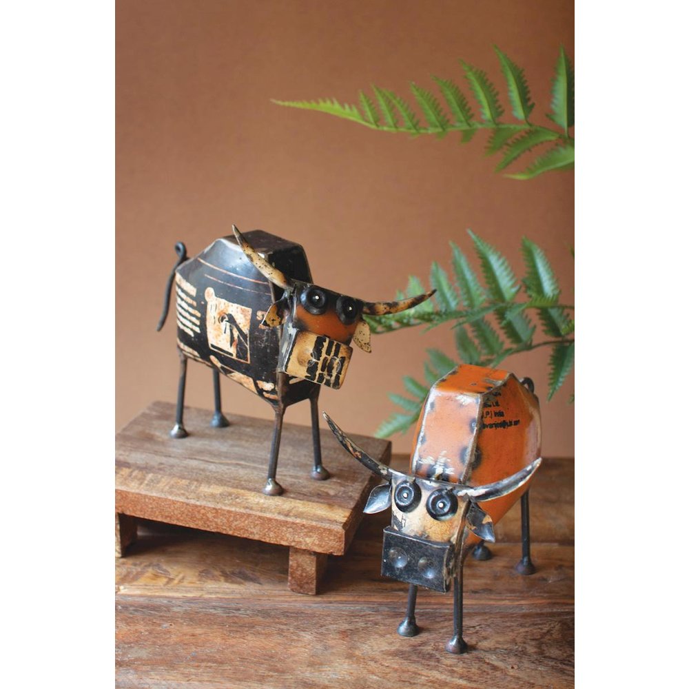 Set Of Two Recycled Iron Steers. Picture 2