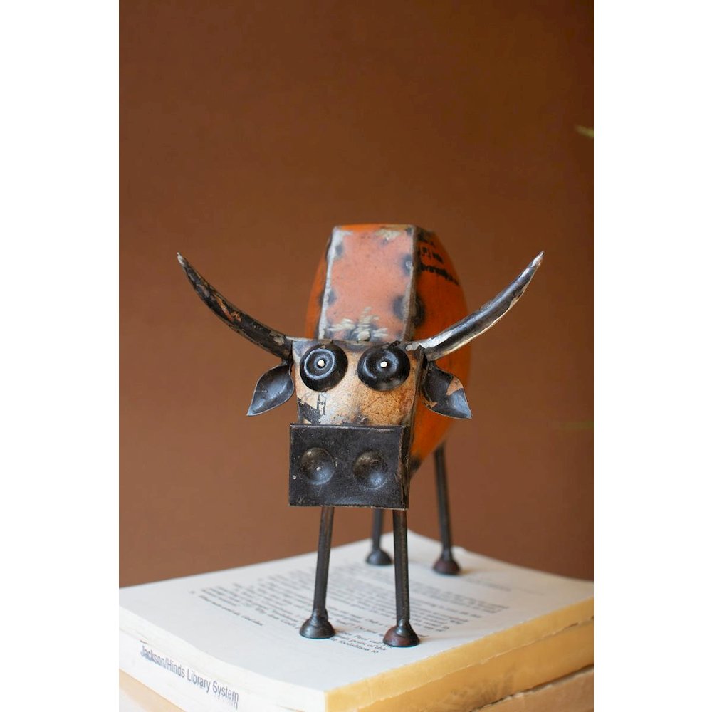 Set Of Two Recycled Iron Steers. Picture 4