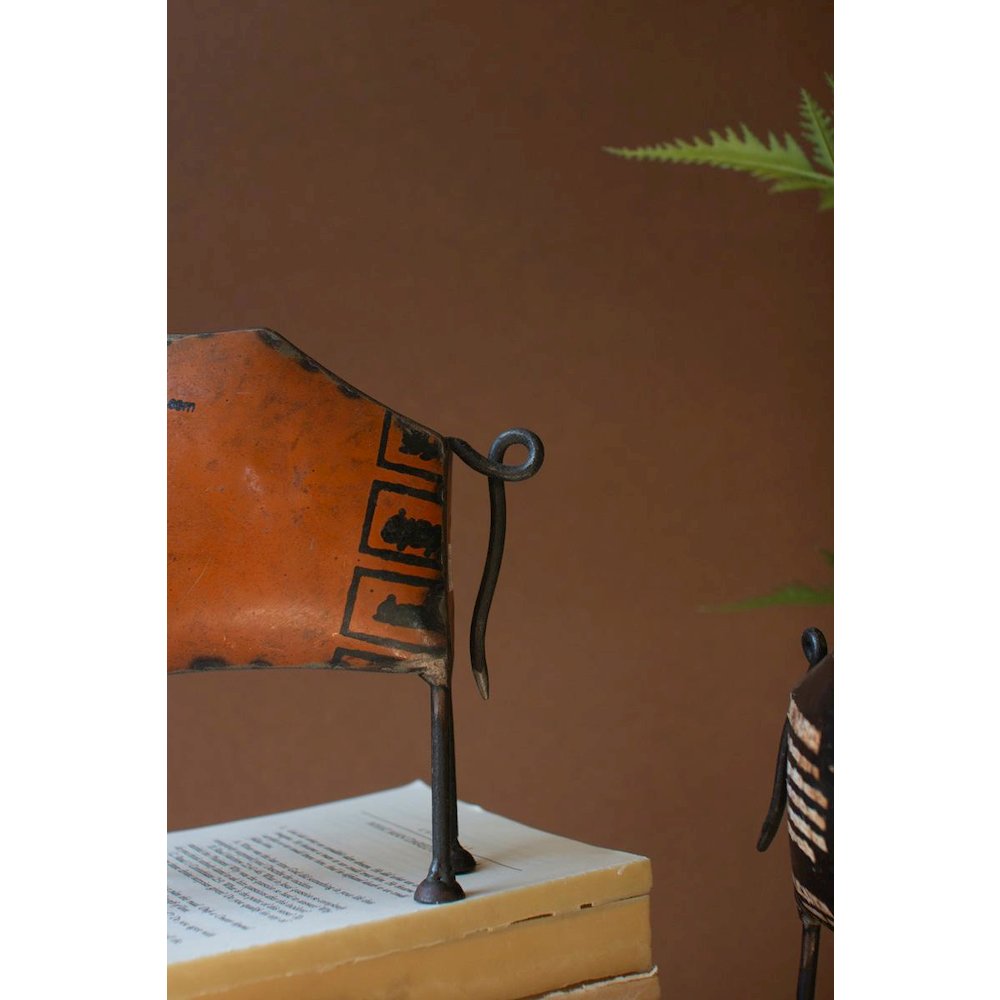 Set Of Two Recycled Iron Steers. Picture 5