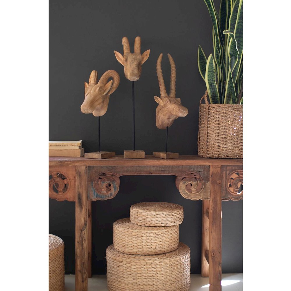 Set Of Three Carved Mango Wood African Animal Heads. Picture 4