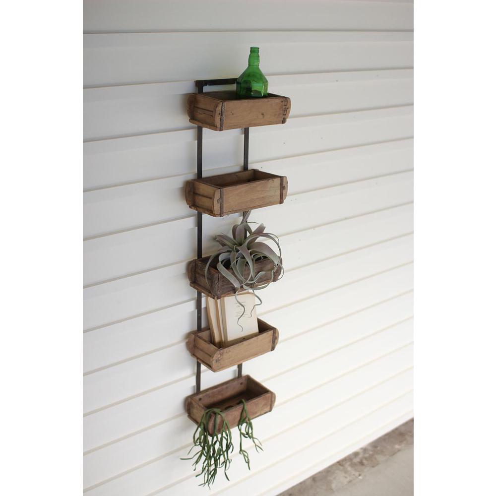 Five Brick Mold Wall Rack. Picture 1