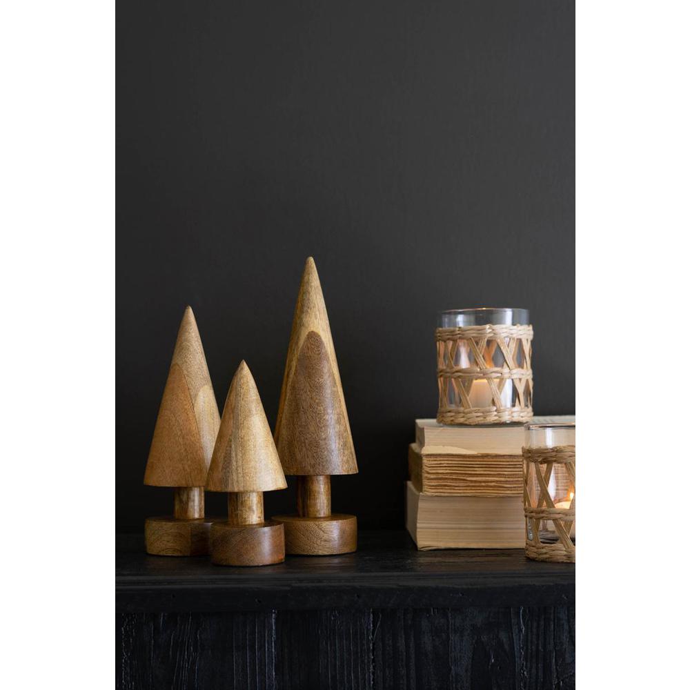 Set Of Three Turned Wooden Christmas Trees. Picture 4