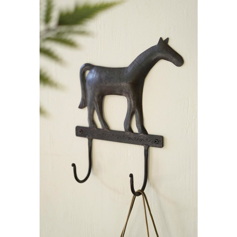 Hammered Iron Horse Hook. Picture 1