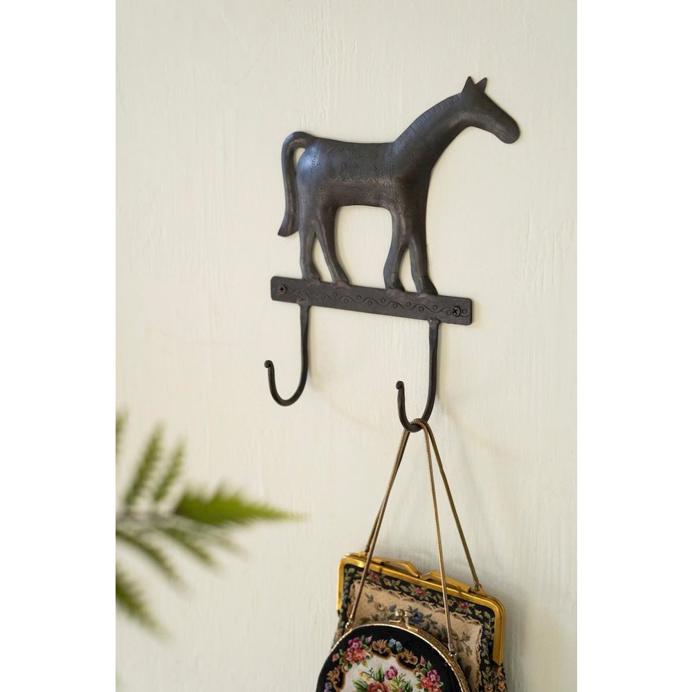 Hammered Iron Horse Hook. Picture 3