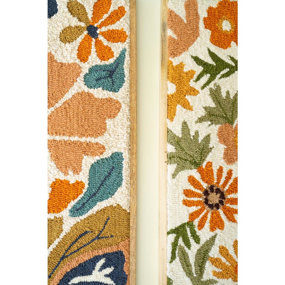 Set Of Two Wood Framed Hand Hooked Wall Art - Florals. Picture 2