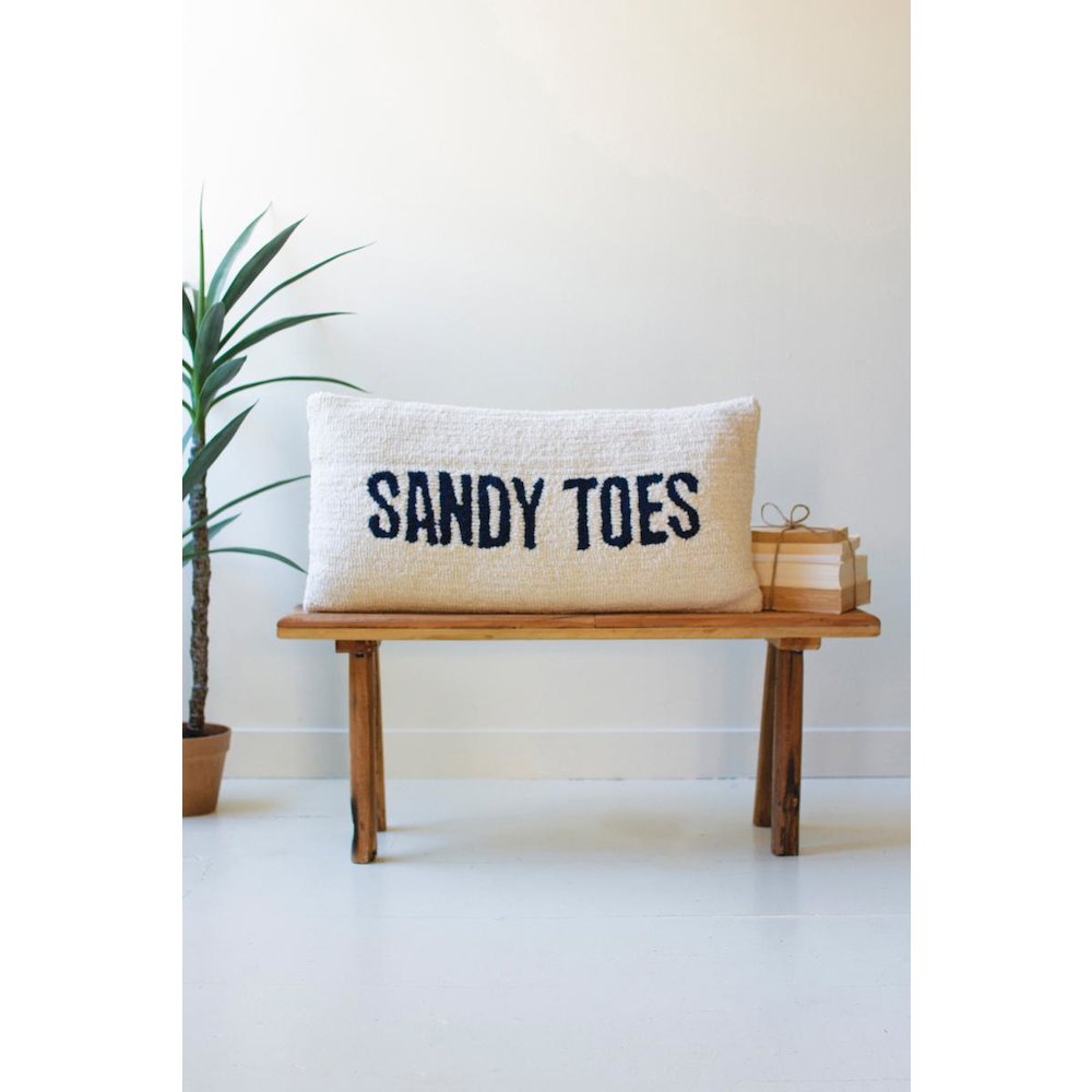 Sandy Toes - Hand Hooked Pillow. Picture 6