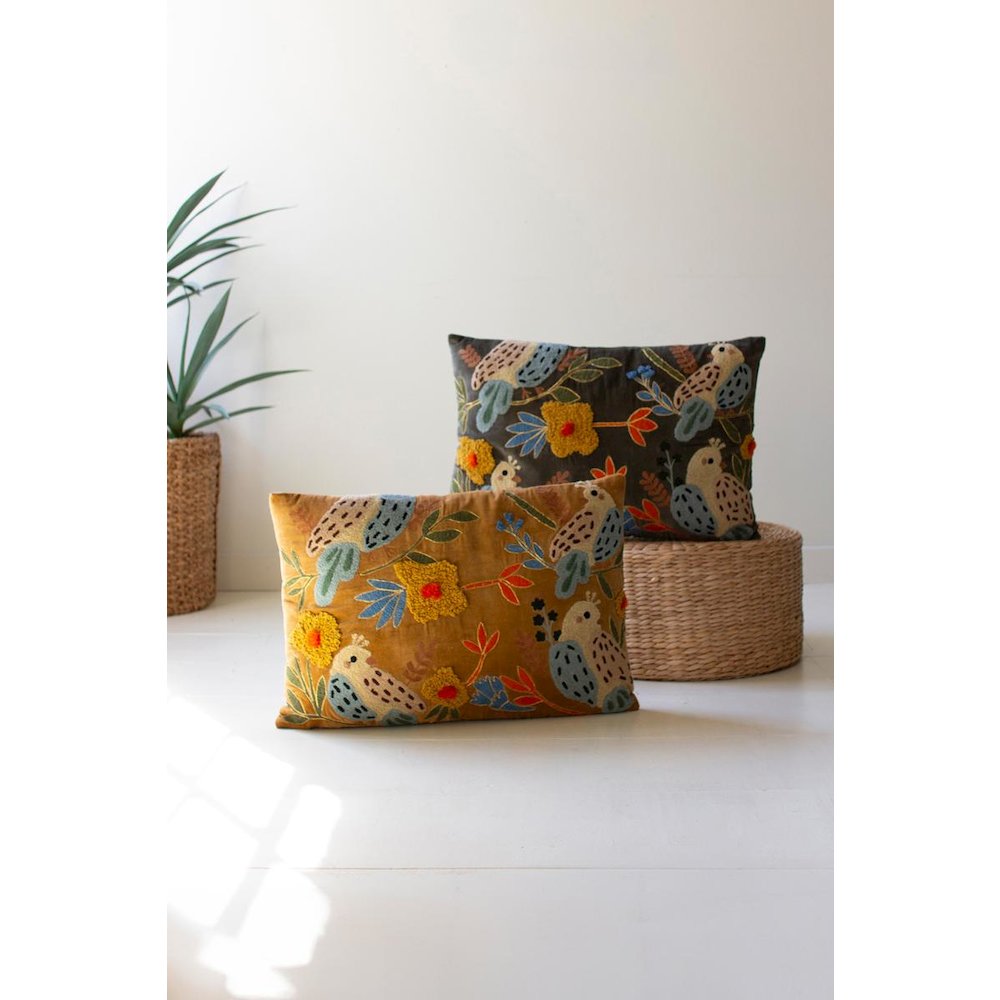 Set Of Two Embroidery Pillows With Birds - One Each Color. Picture 1