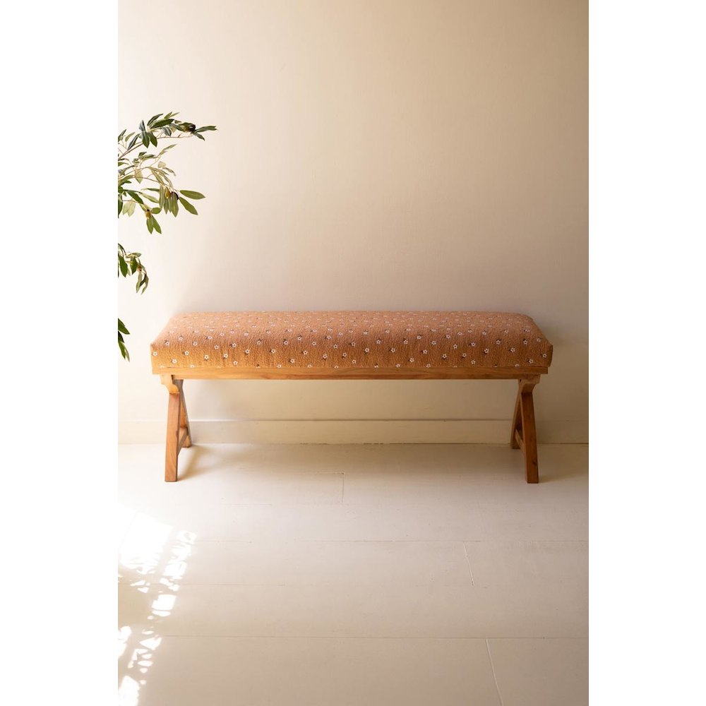 Upholstered Bench. Picture 3