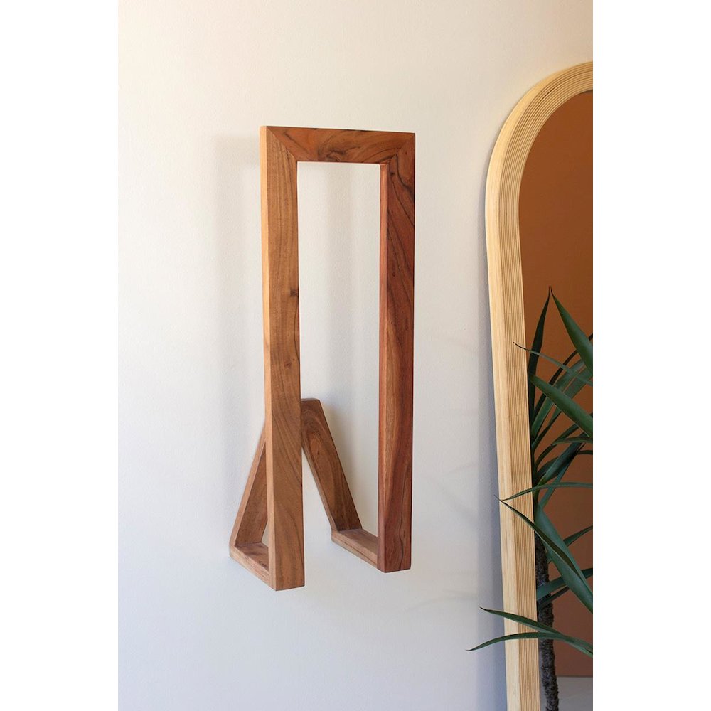 Wooden Wall Towel Rack. Picture 4