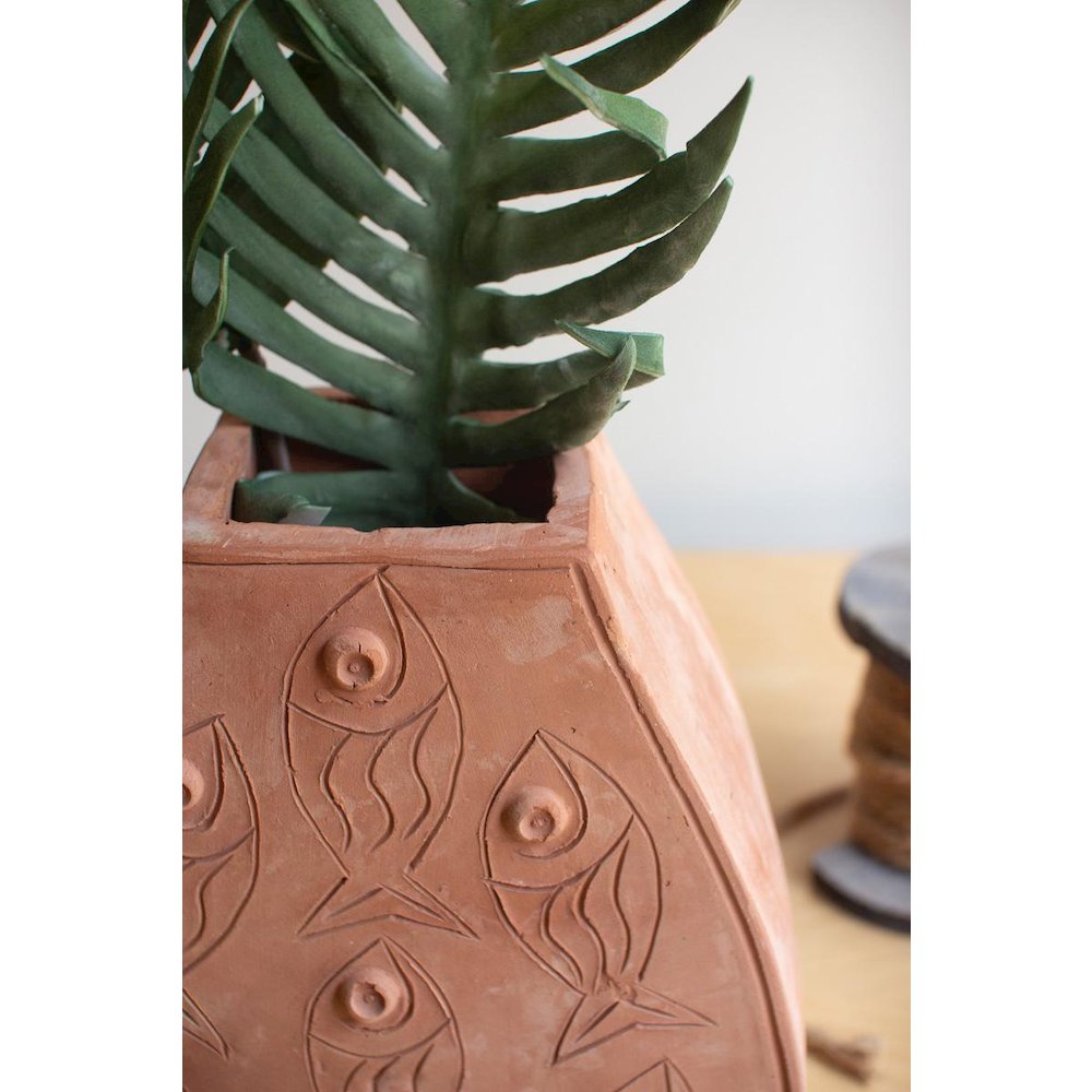 Terracotta Vessel With Fish Detail. Picture 4